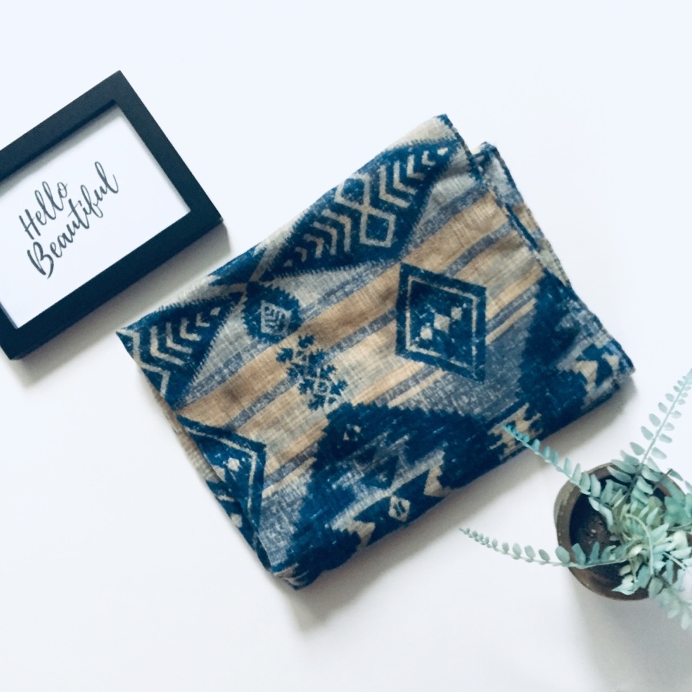 💝Chaps Infinity Scarf - Picture 5 of 5